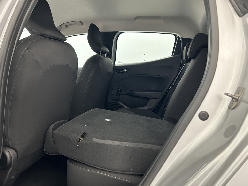 RENAULT Clio Equilibre TCe 90 - ref: 6-2971x238662 - Photo 11