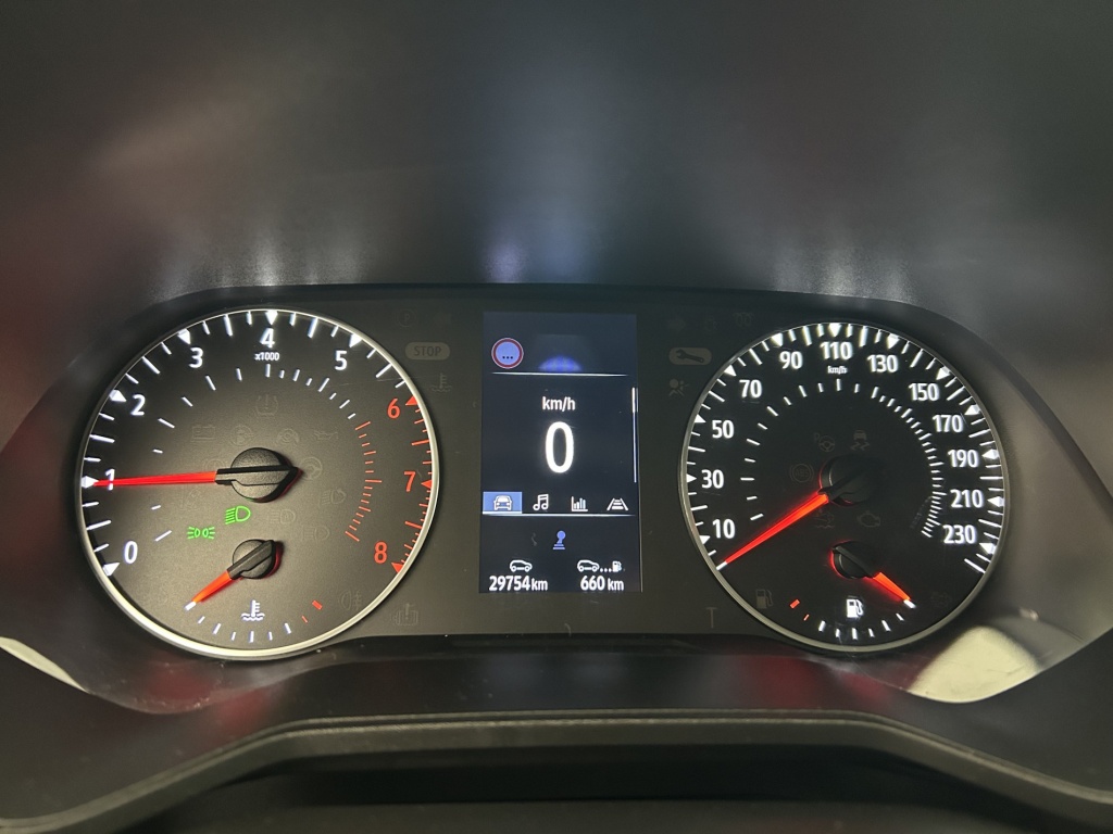 RENAULT Clio Equilibre TCe 90 - ref: 6-2971x238662 - Photo 17