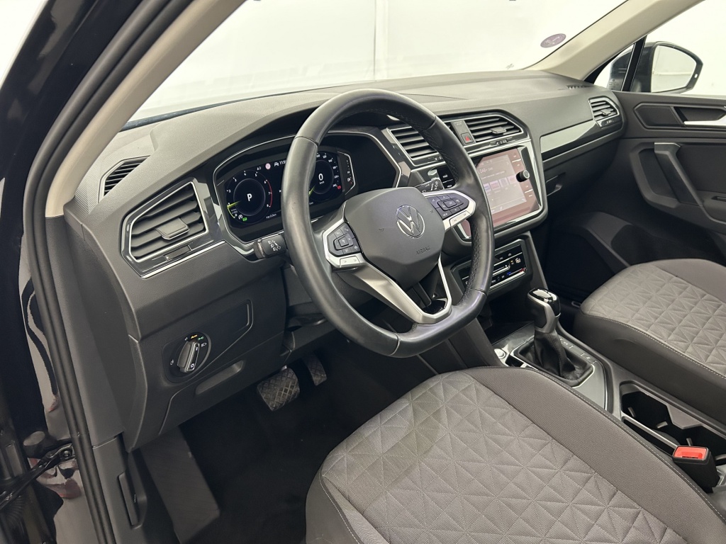 VOLKSWAGEN Tiguan Life Plus 1.5 TSI 150ch DSG7 - ref: 6-2971x238762 - Photo 14