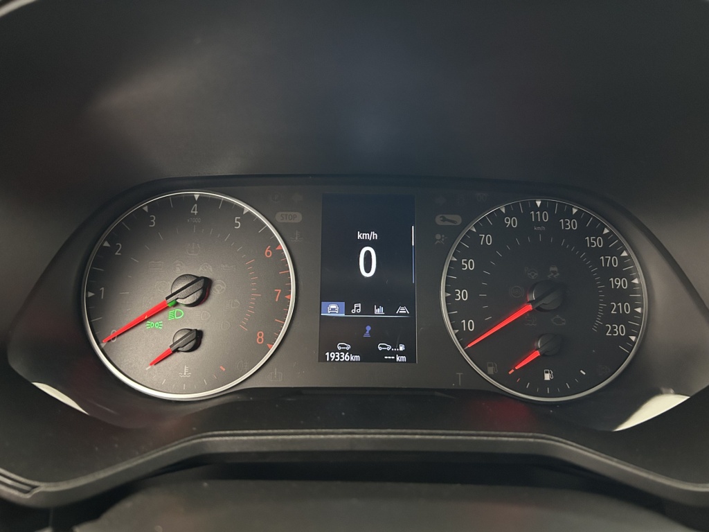 RENAULT Clio Equilibre TCe 90 - ref: 6-2971x239553 - Photo 17