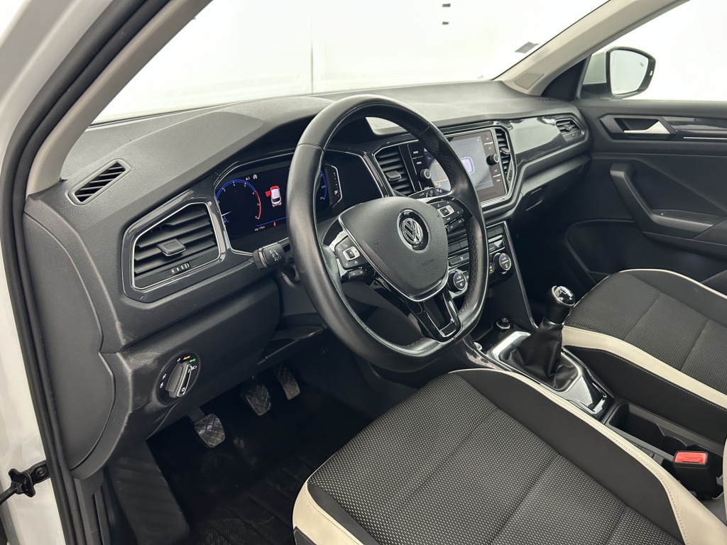 VOLKSWAGEN T-Roc Carat 1.5 TSI 150 EVO Start/Stop BVM6 - ref: 6-2971x239614 - Photo 14