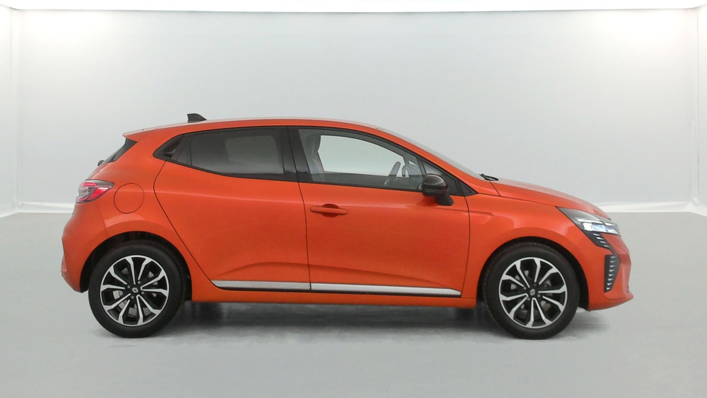 RENAULT Clio Techno TCe 90 - ref: 6-2971x239923 - Photo 6