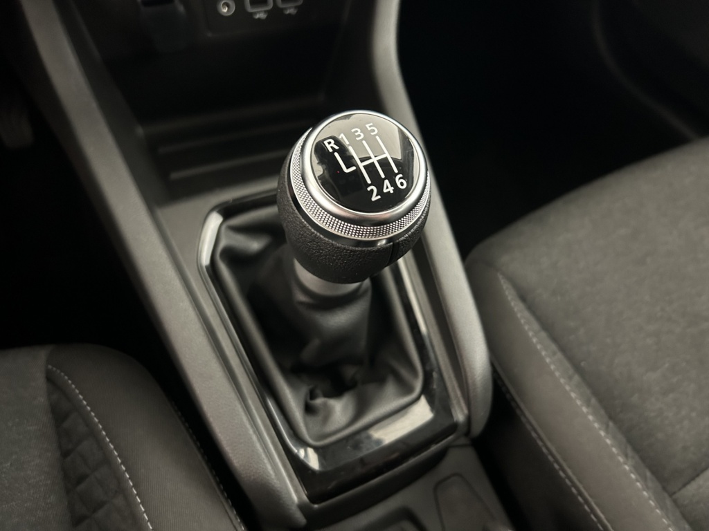 RENAULT Clio Equilibre TCe 90 - ref: 6-2971x241520 - Photo 19