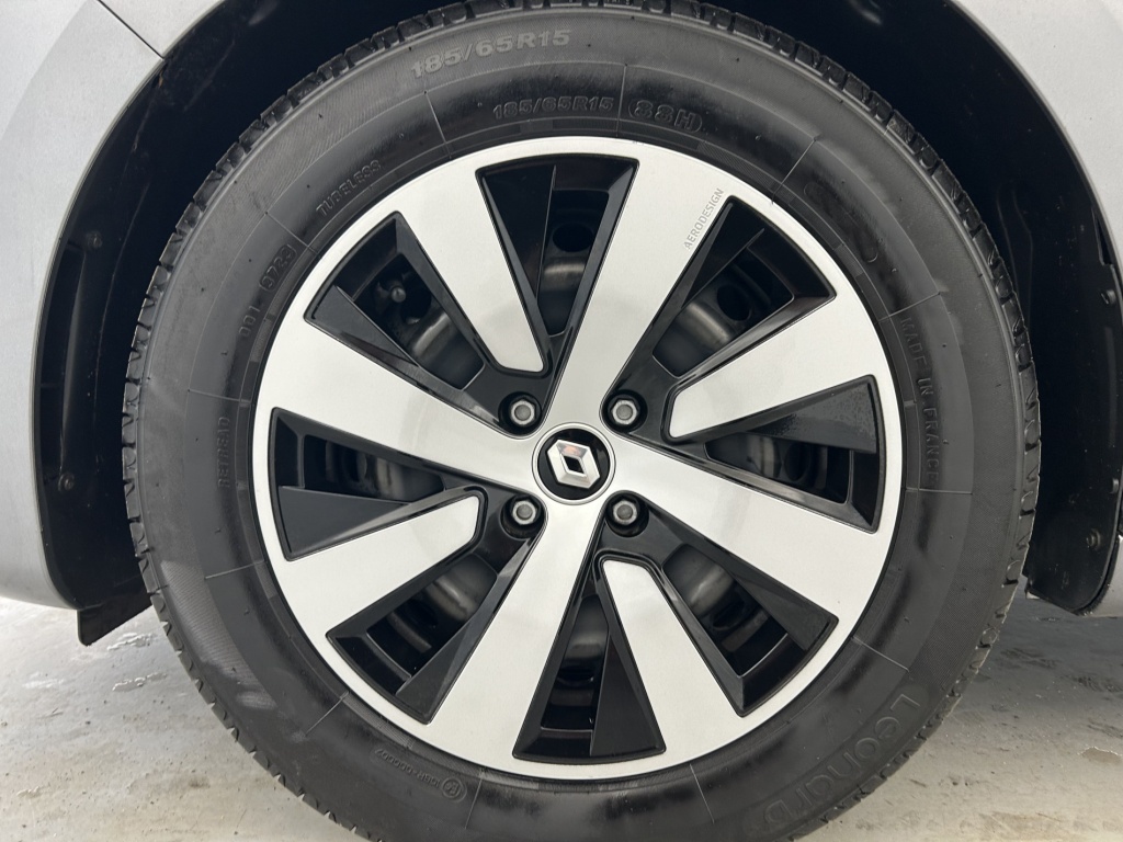 RENAULT Clio Equilibre TCe 90 - ref: 6-2971x241520 - Photo 20