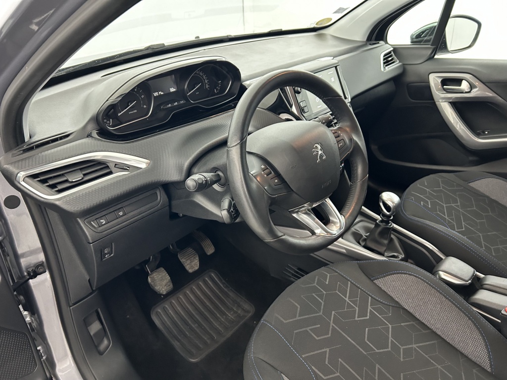 PEUGEOT 2008 Style BlueHDi 100ch BVM6 - ref: 6-2971x241607 - Photo 14