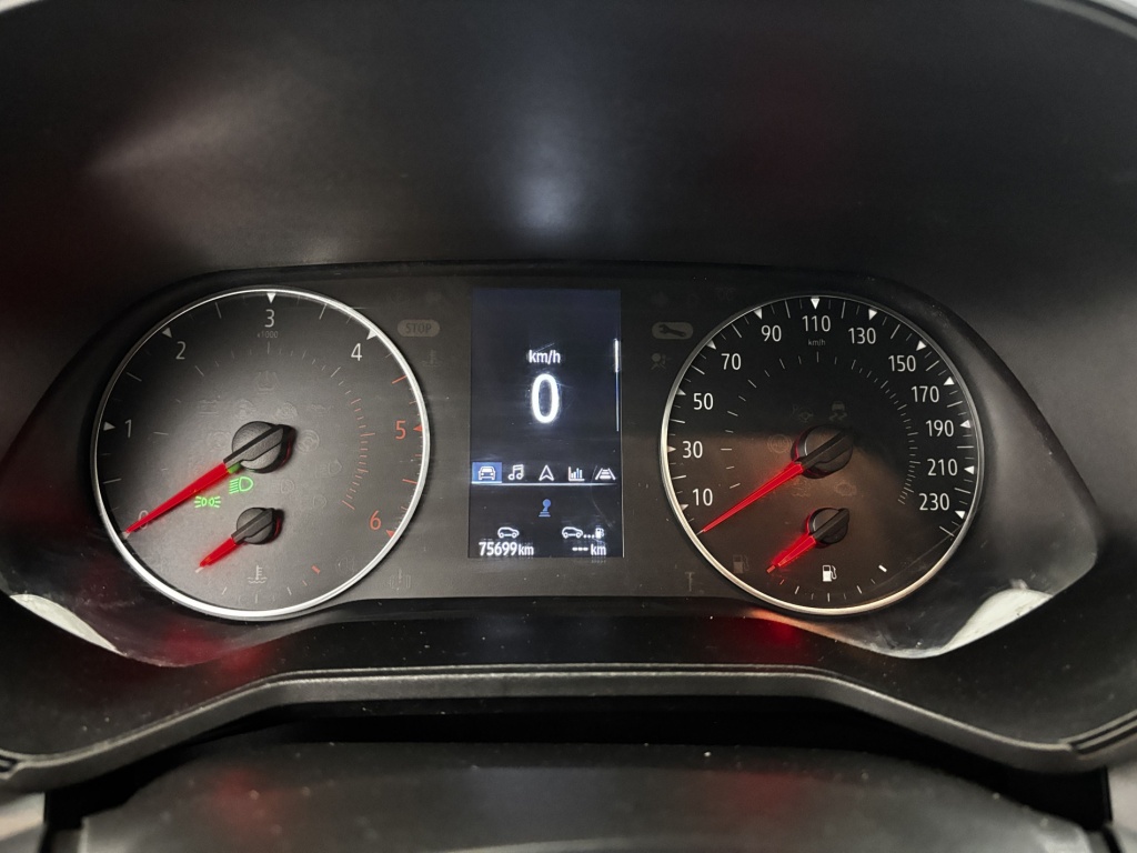 RENAULT Clio Evolution Blue dCi 100 - ref: 6-2971x241939 - Photo 17