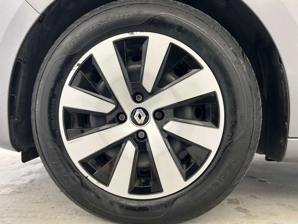 RENAULT Clio Equilibre TCe 90 - ref: 6-2971x242381 - Photo 20