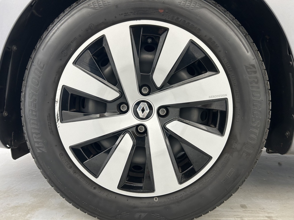 RENAULT Clio Equilibre TCe 90 - ref: 6-2971x242382 - Photo 20