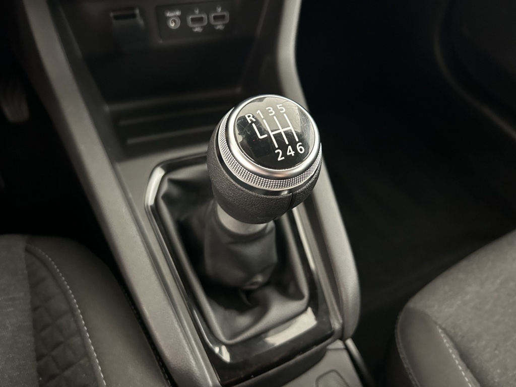 RENAULT Clio Equilibre TCe 90 - ref: 6-2971x242383 - Photo 19