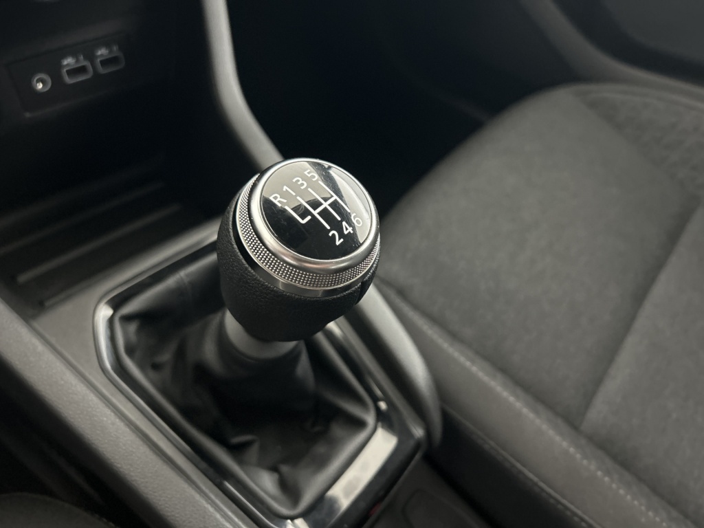 RENAULT Clio Equilibre TCe 90 - ref: 6-2971x242426 - Photo 19