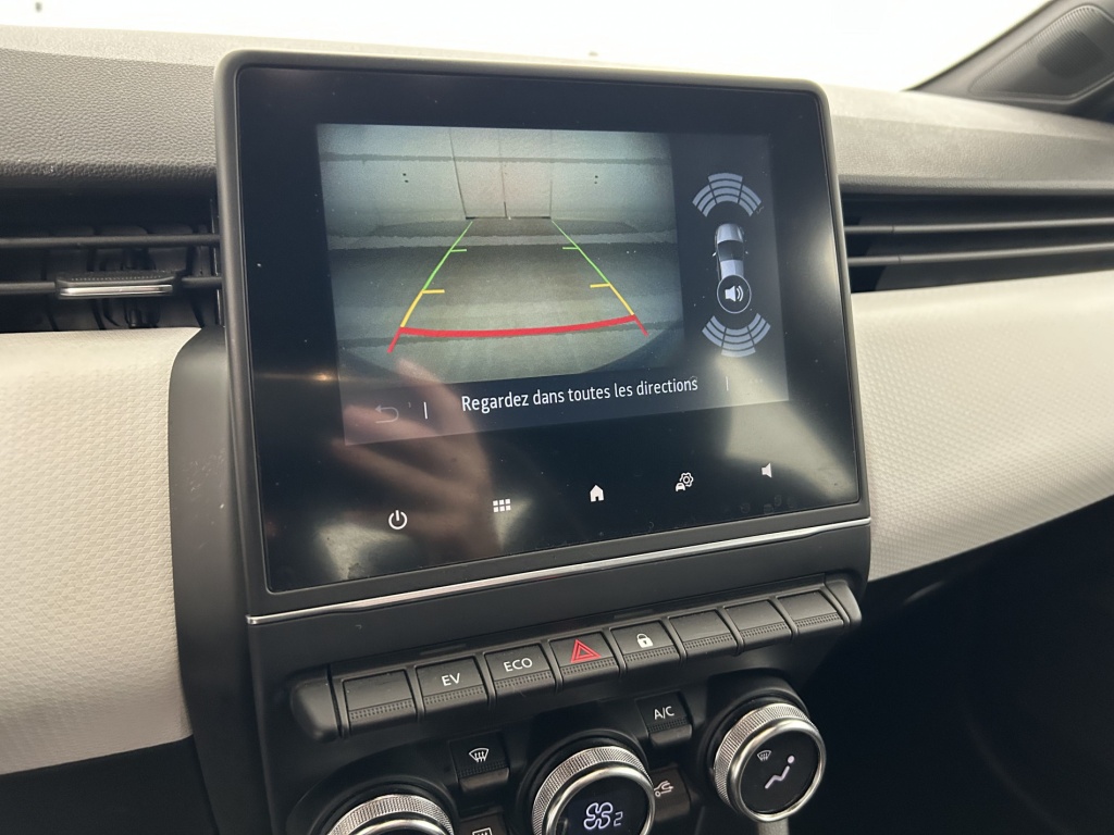 RENAULT Clio Limited E-Tech 140 21N - ref: 6-2971x245718 - Photo 19