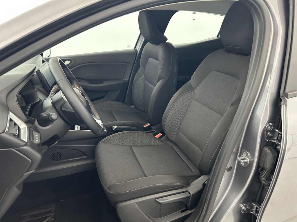 RENAULT Clio Equilibre E-Tech full hybrid 145 - ref: 6-2971x245719 - Photo 13