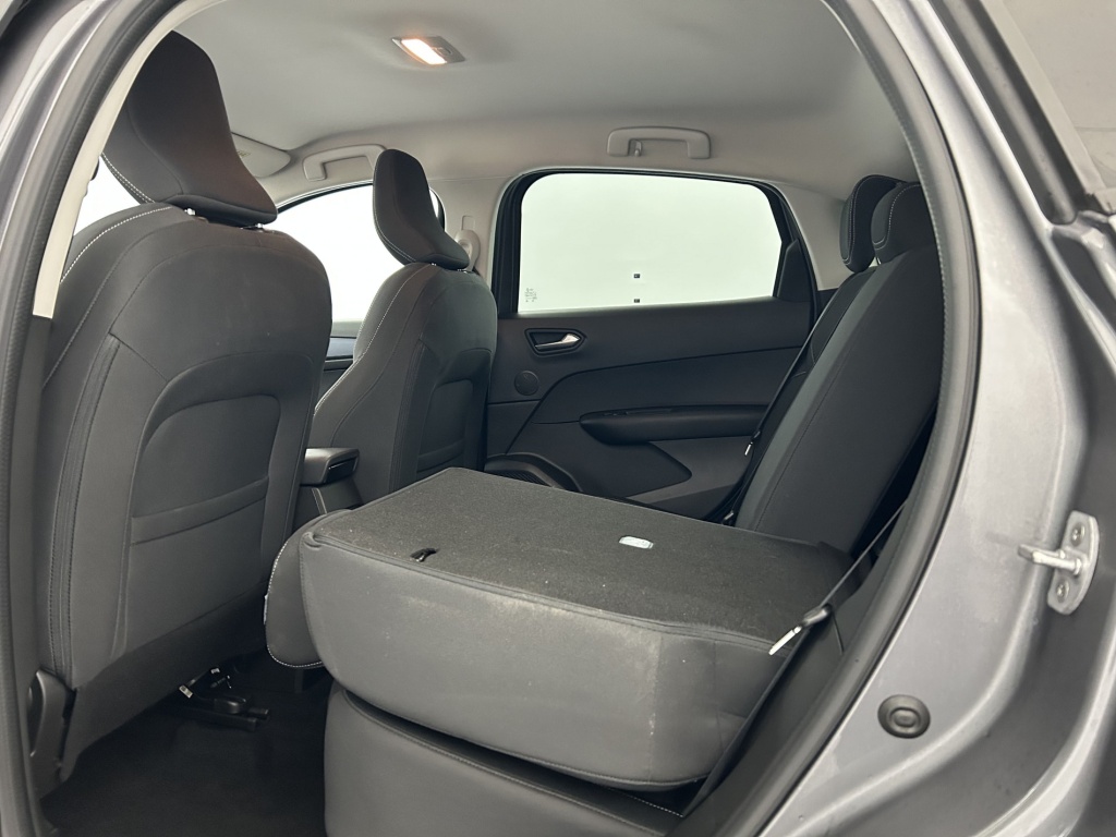 RENAULT Arkana Evolution mild hybrid 140 EDC FAP 22 - ref: 6-2971x246302 - Photo 11