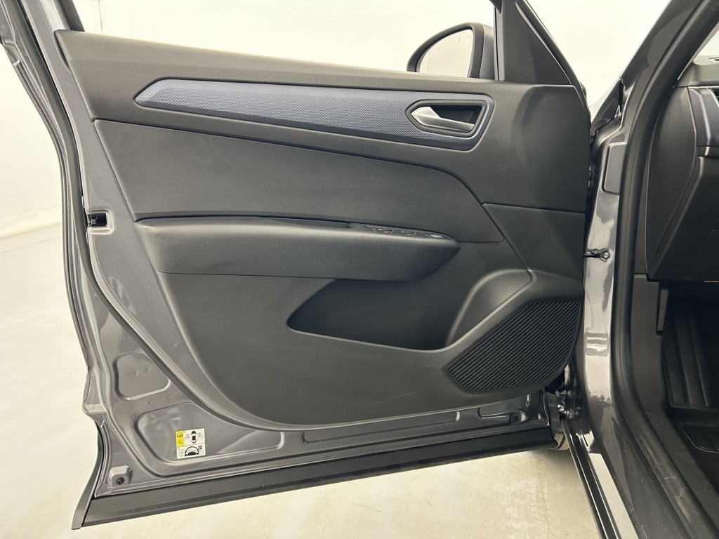 RENAULT Arkana Evolution mild hybrid 140 EDC FAP 22 - ref: 6-2971x246303 - Photo 12