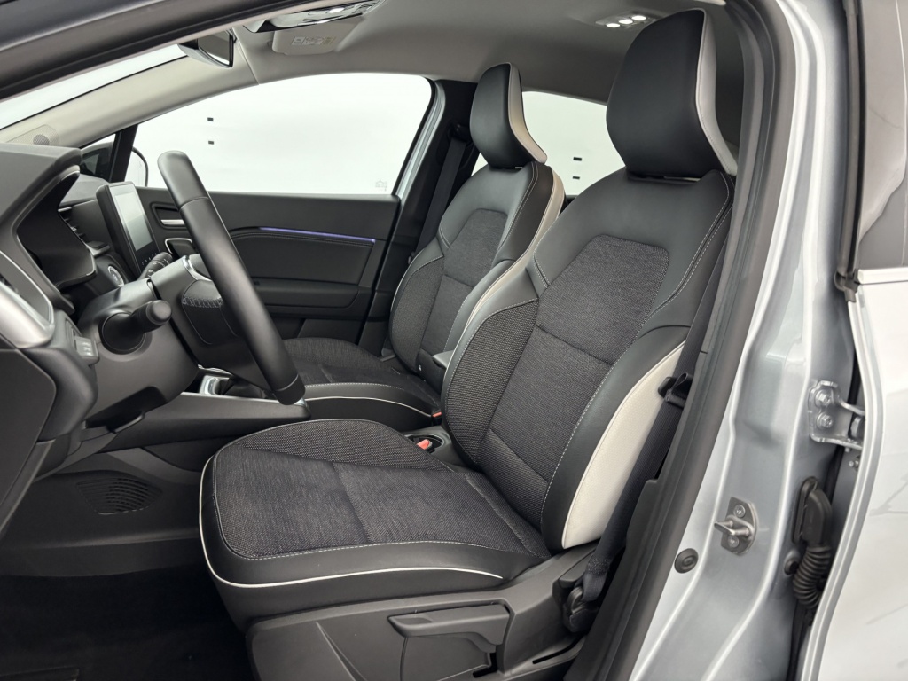 RENAULT Captur Techno mild hybrid 140 - ref: 6-2971x246503 - Photo 13