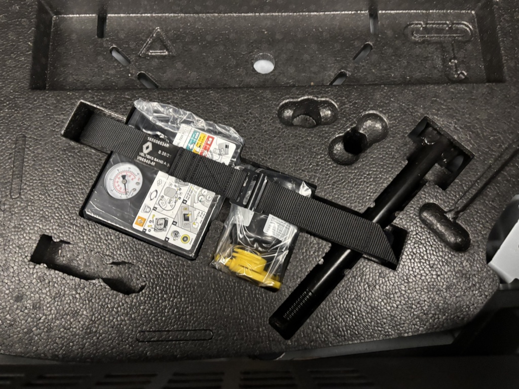 RENAULT Clio Zen E-Tech 140 21N - ref: 6-2971x246518 - Photo 10