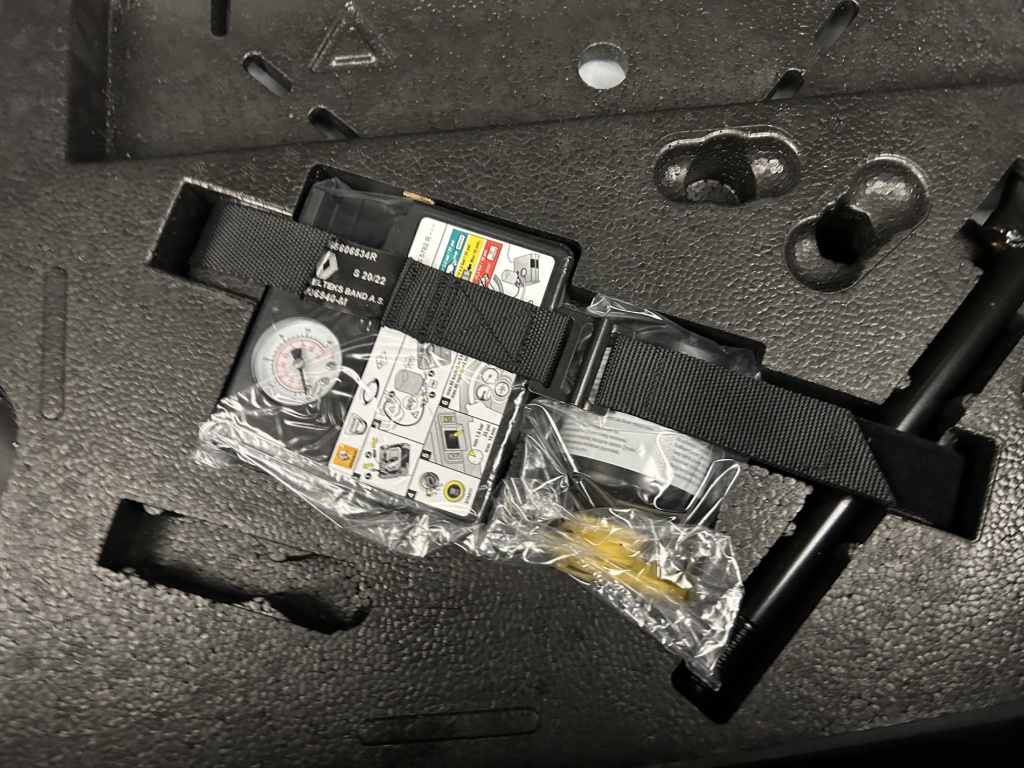 RENAULT Clio Business E-Tech 140 21N - ref: 6-2971x249434 - Photo 10