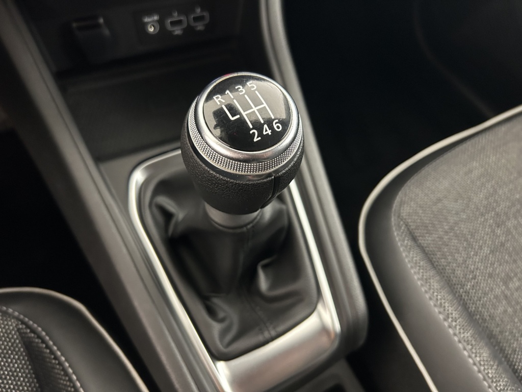 RENAULT Captur Techno fast track mild hybrid 140 - ref: 6-2971x249515 - Photo 20