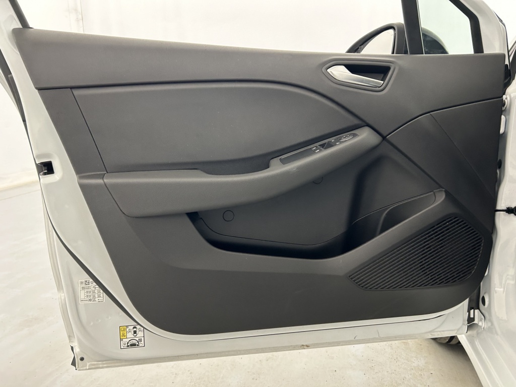 RENAULT Clio Equilibre E-Tech hybride 145 - ref: 6-2971x249631 - Photo 12