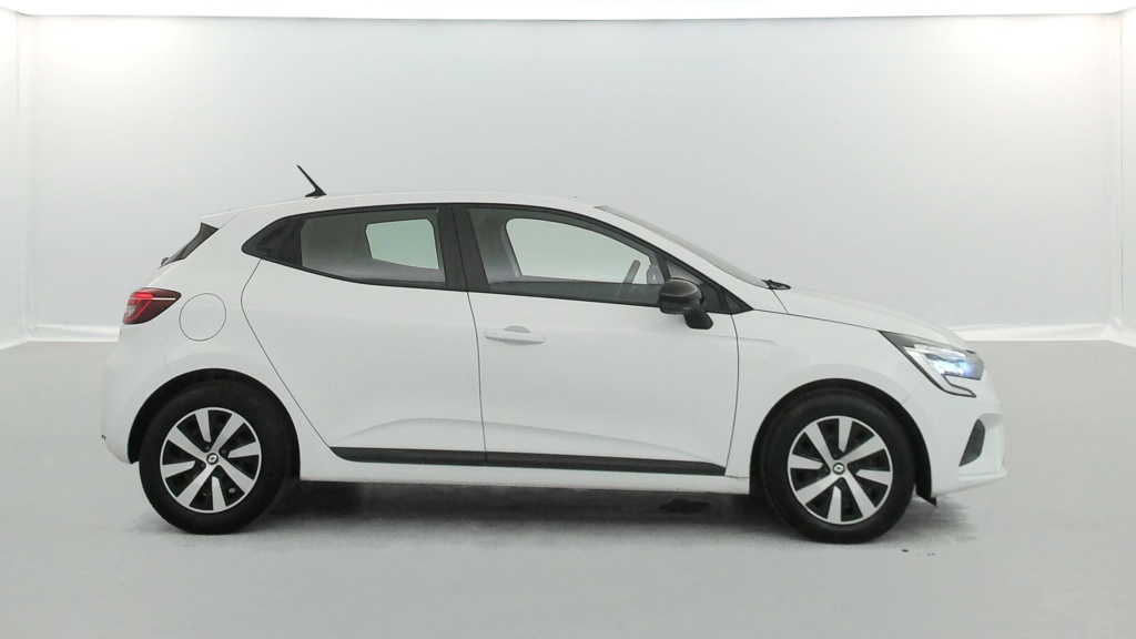 RENAULT Clio Equilibre E-Tech hybride 145 - ref: 6-2971x249631 - Photo 6