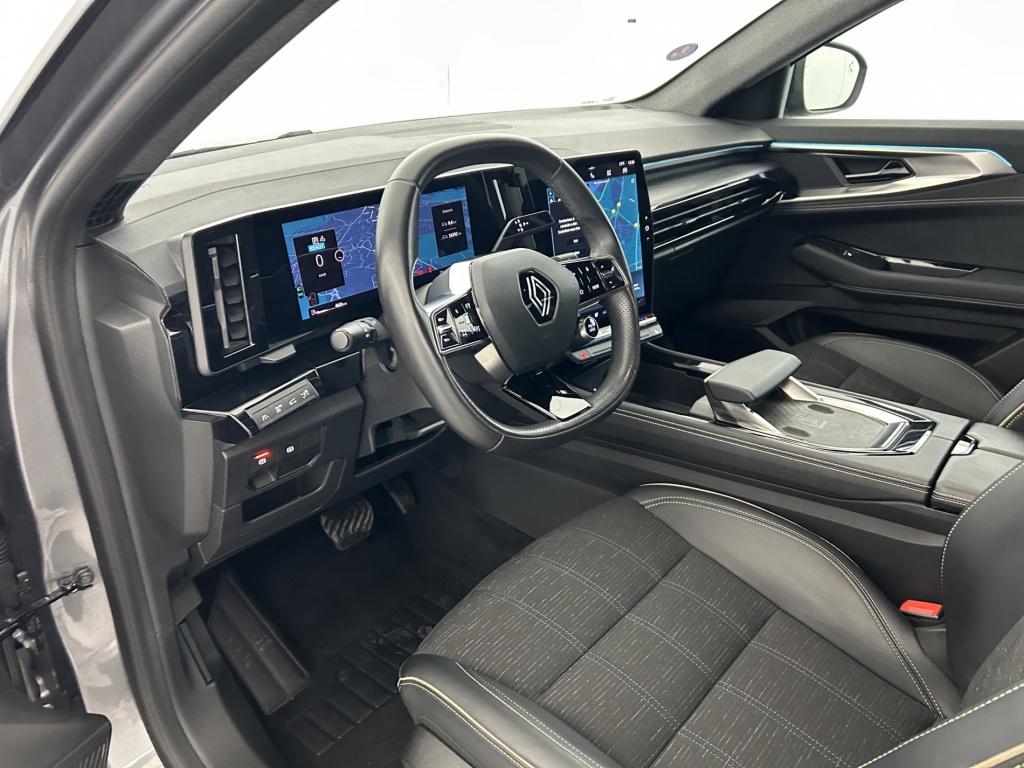 RENAULT Austral Iconic E-Tech hybrid 200 - ref: 6-2971x249679 - Photo 13
