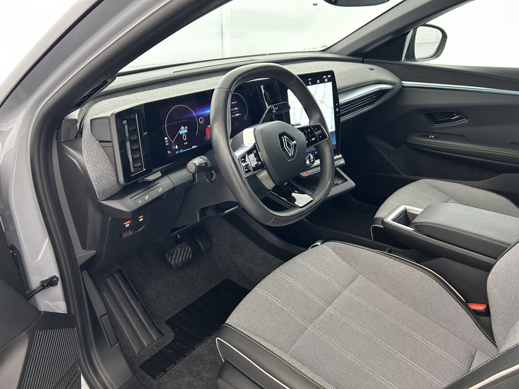 RENAULT Megane Techno 220 ch autonomie confort AC22 - ref: 6-2971x249870 - Photo 14