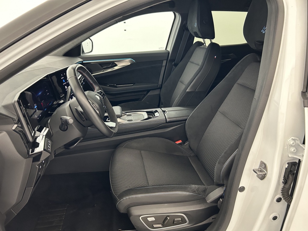 RENAULT Austral Iconic esprit Alpine E-Tech hybrid 200 - ref: 6-2971x250011 - Photo 13