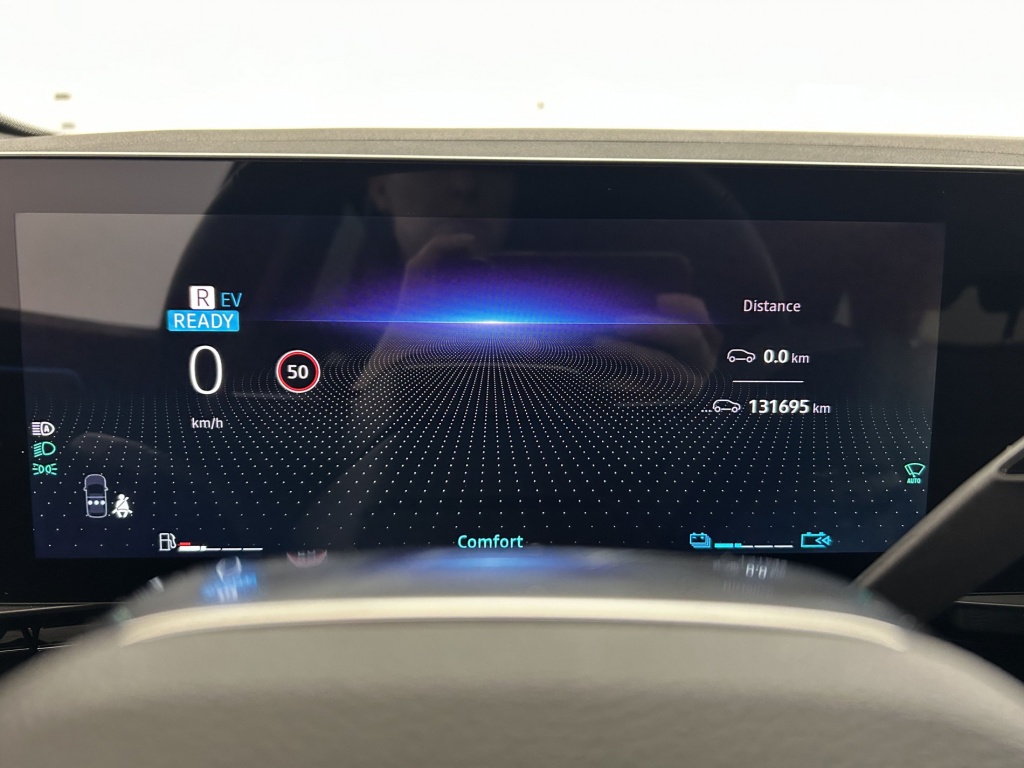 RENAULT Austral Techno E-Tech hybrid 200 - ref: 6-2971x250239 - Photo 17