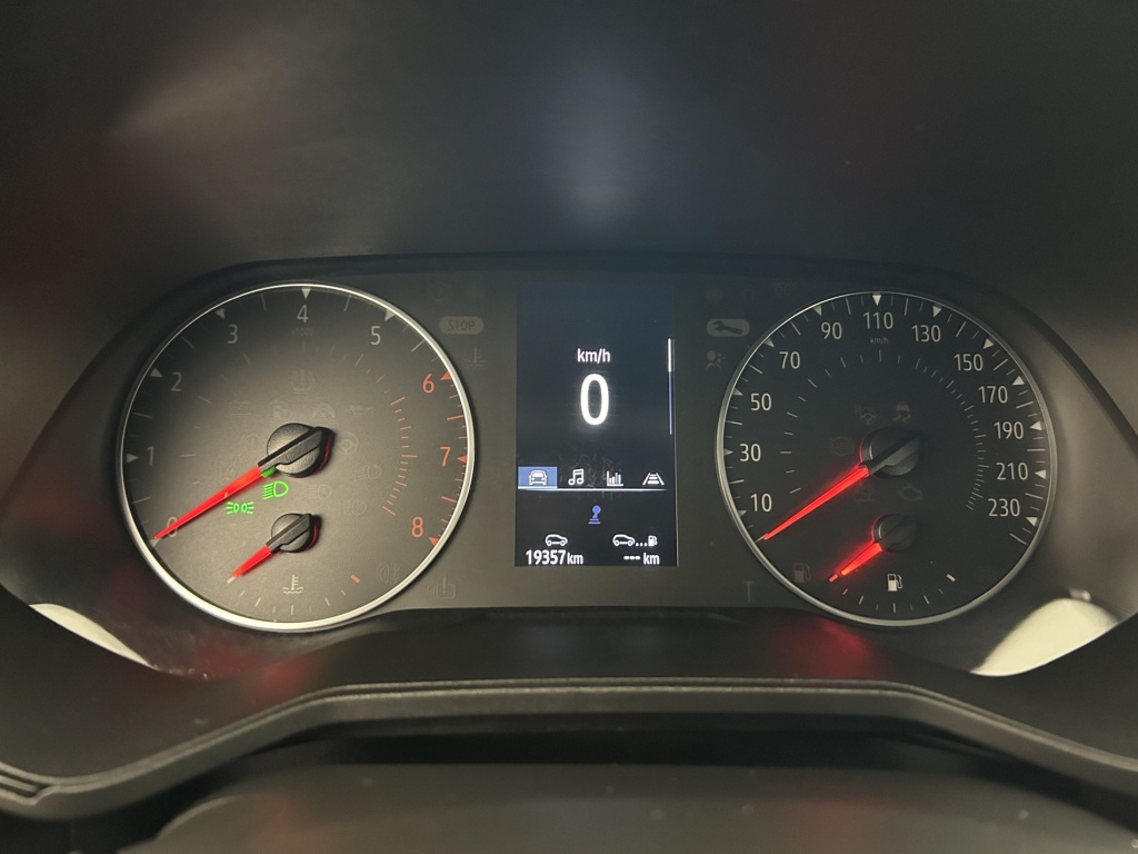 RENAULT Clio Equilibre TCe 90 - ref: 6-2971x251083 - Photo 17