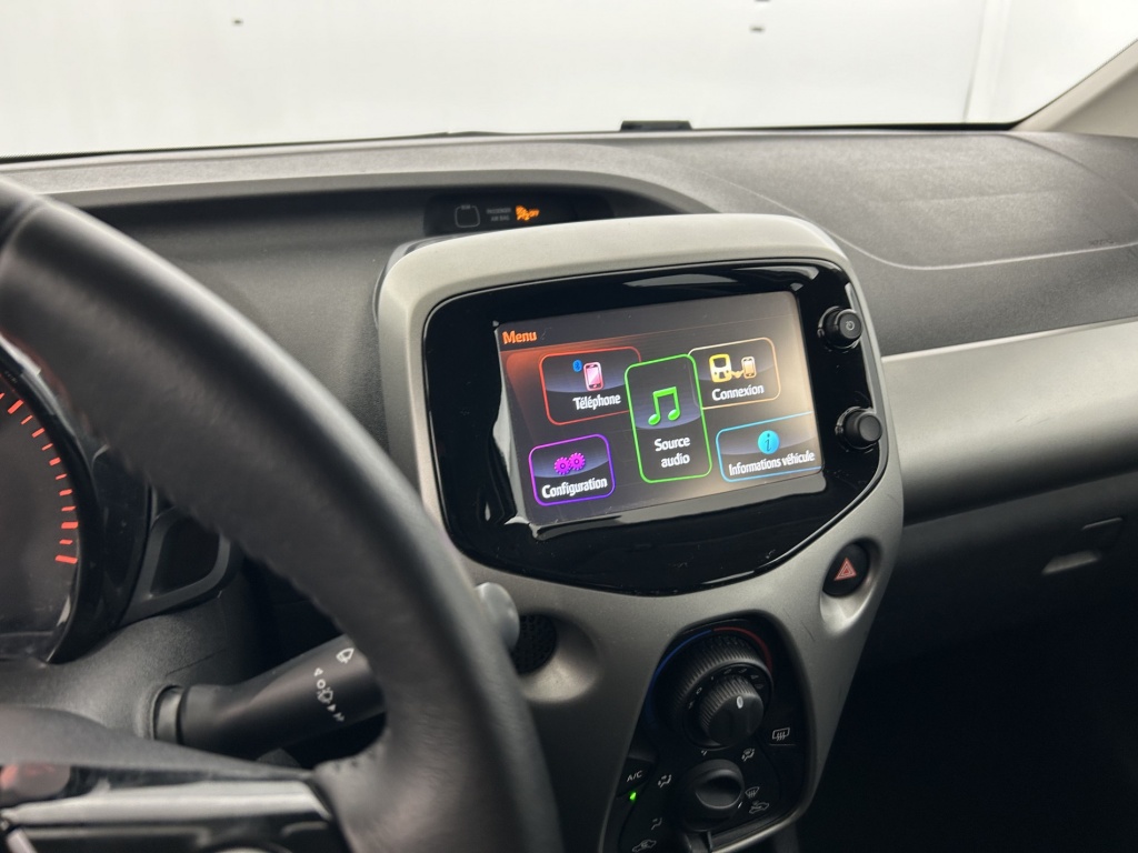 TOYOTA Aygo x-play 1.0 VVT-i - ref: 6-2971x251138 - Photo 17