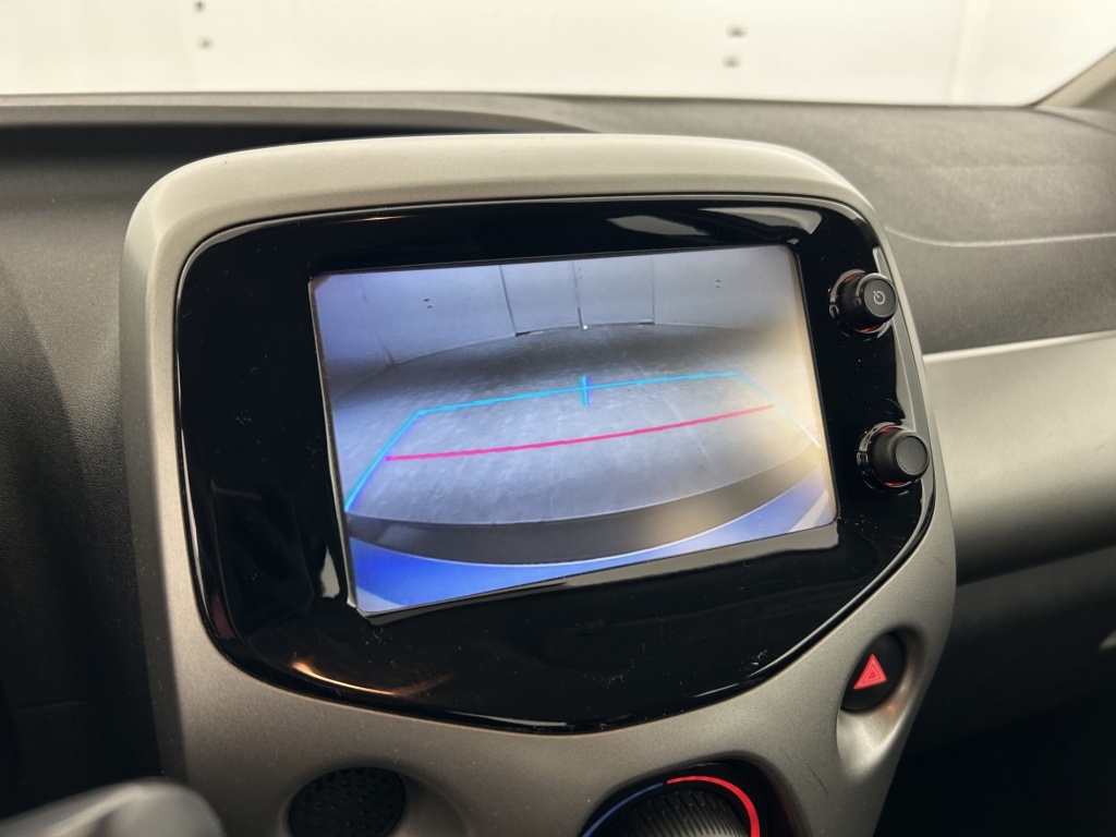 TOYOTA Aygo x-play 1.0 VVT-i - ref: 6-2971x251138 - Photo 18