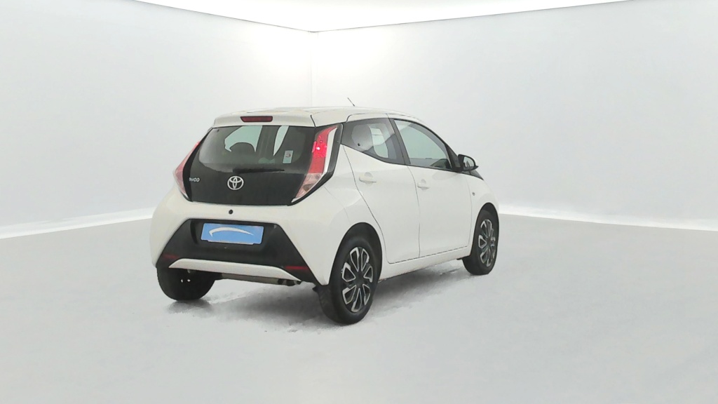 TOYOTA Aygo x-play 1.0 VVT-i - ref: 6-2971x251138 - Photo 5