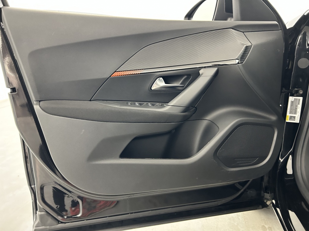 PEUGEOT 2008 Active BlueHDi 110 S&S BVM6 - ref: 6-2971x251435 - Photo 12