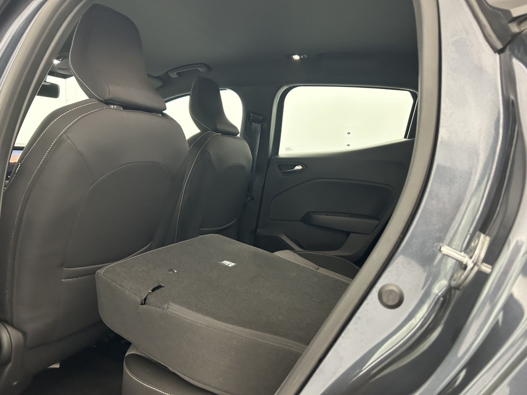 RENAULT Clio Limited TCe 90 21 - ref: 6-2971x251639 - Photo 11