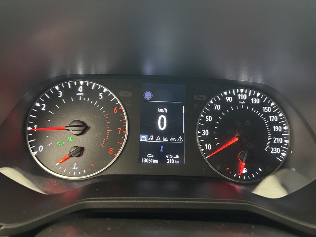 RENAULT Clio Limited TCe 90 21 - ref: 6-2971x251639 - Photo 17