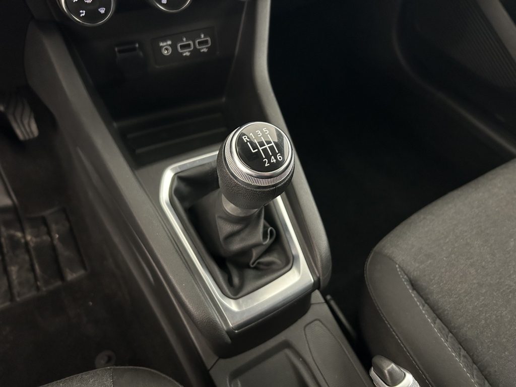 RENAULT Clio BUSINESS REVERSIBLE - 2 PLACES TVA RECUPERABLE TCE 90 21N - ref: 6-2971x251967 - Photo 20