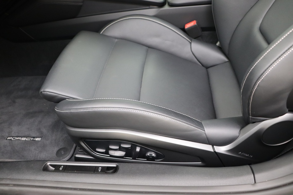 PORSCHE 911 Targa 4 GTS - PTS Color 3,6 485 hp PDK - ref: 7-20648 - Photo 16