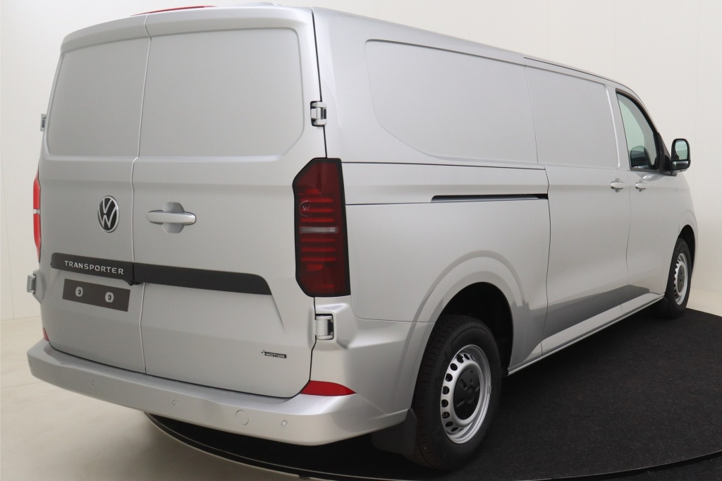 VOLKSWAGEN Transporter T7 LWB 3,3t 4Motion 2.0 TDI DSG 170 hp - ref: 7-27148 - Photo 6