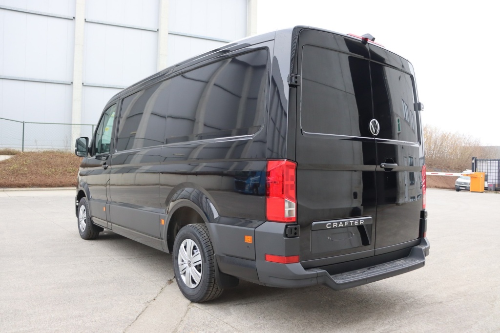 VOLKSWAGEN Crafter 35 Fourgon L3H2 3640mm 2.0 TDI 177 hp Aut. - ref: 7-30347 - Photo 5