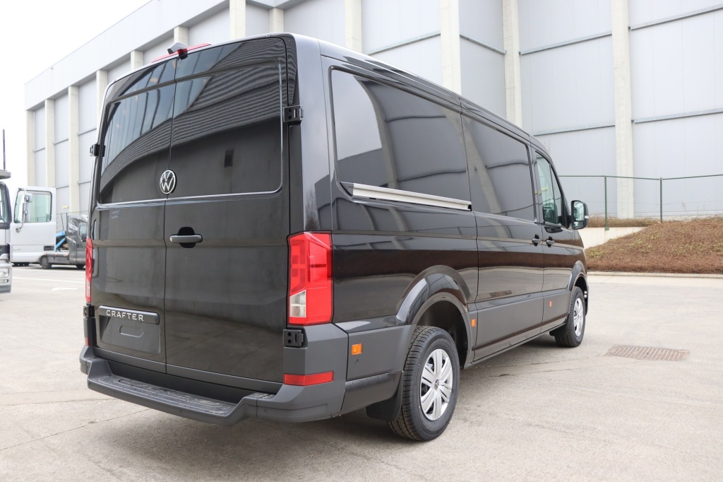 VOLKSWAGEN Crafter 35 Fourgon L3H2 3640mm 2.0 TDI 177 hp Aut. - ref: 7-30348 - Photo 7