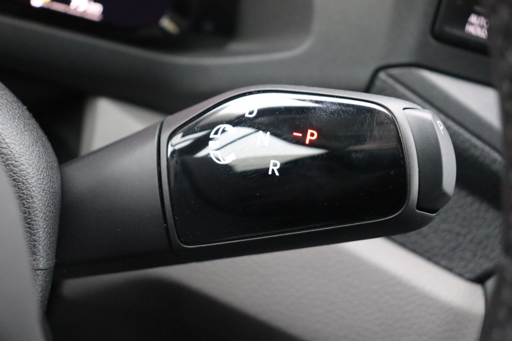 VOLKSWAGEN Crafter 35 Fourgon L5H3 4490 mm 2.0 TDI 177 hp Aut. - ref: 7-30360 - Photo 18