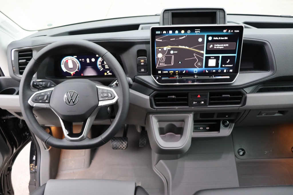 VOLKSWAGEN Crafter 35 Fourgon L4H3 4490 mm 2.0 TDI 177 hp AT8 - ref: 7-35569 - Photo 9