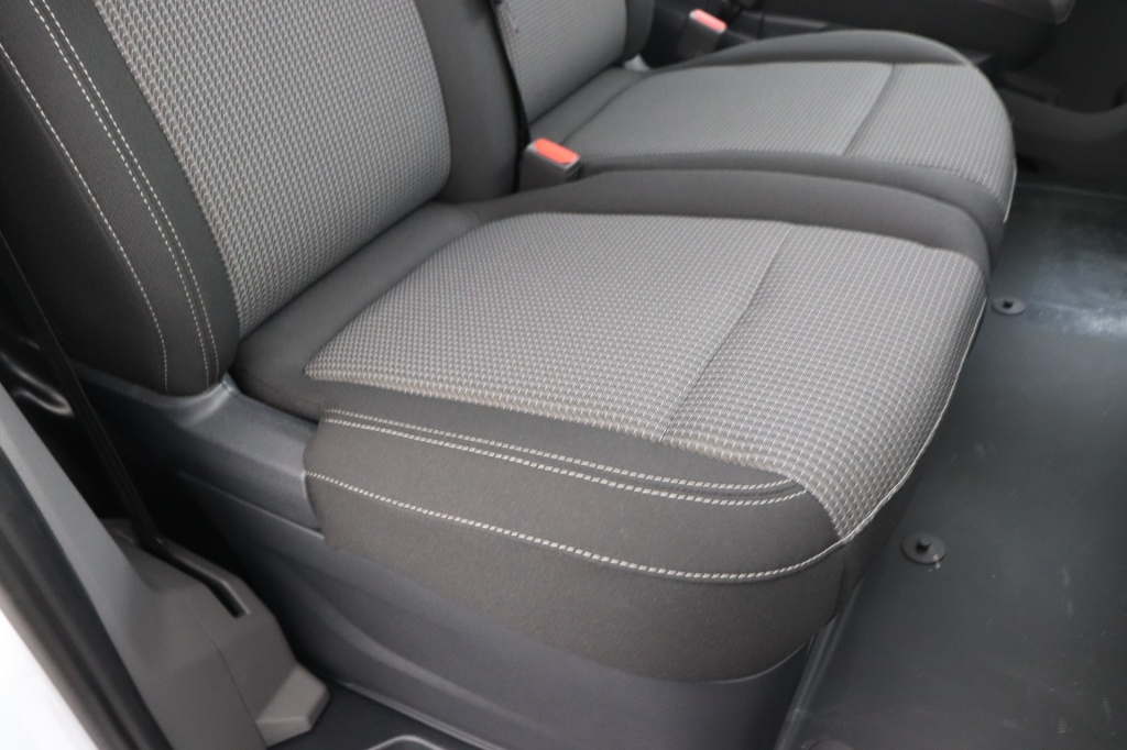 VOLKSWAGEN Transporter T7 Fourgon 3100 mm 2,0 TDI 150 hp Aut. - ref: 7-37819 - Photo 15