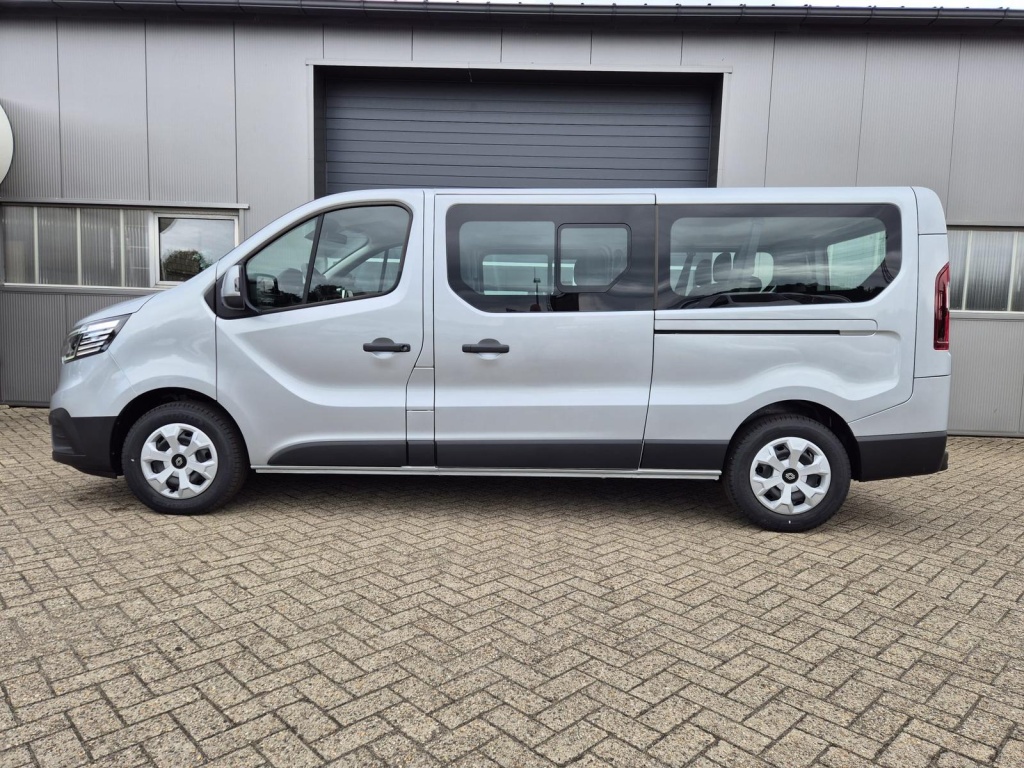 RENAULT Trafic Evolution 2.0 Diesel 150hp auto - ref: 7-43437 - Photo 2