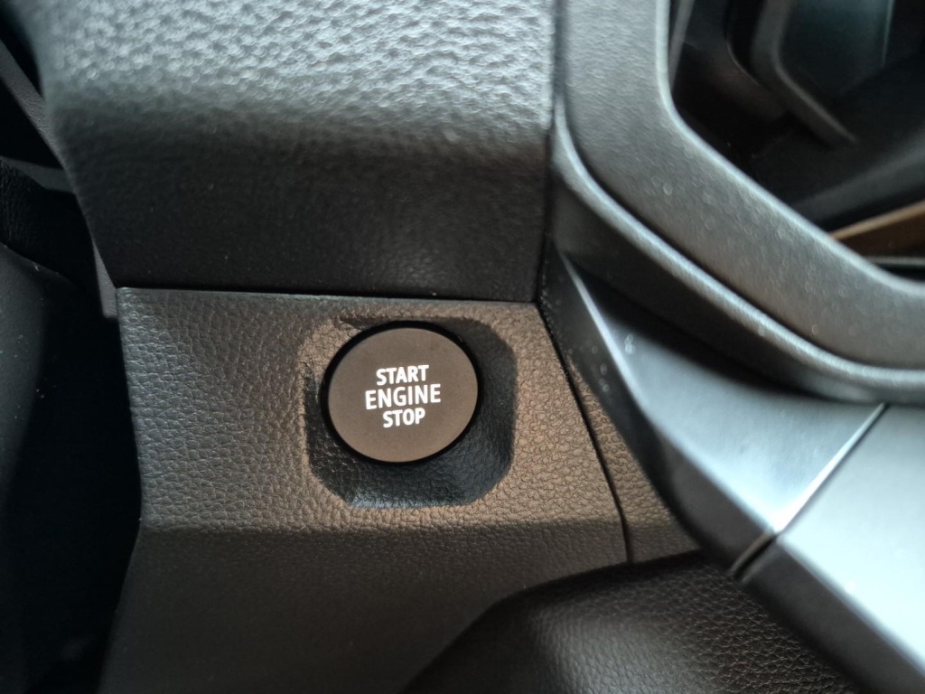 DACIA Duster 1.2 Gasoline 131hp 4x4 - ref: 7-43495 - Photo 17