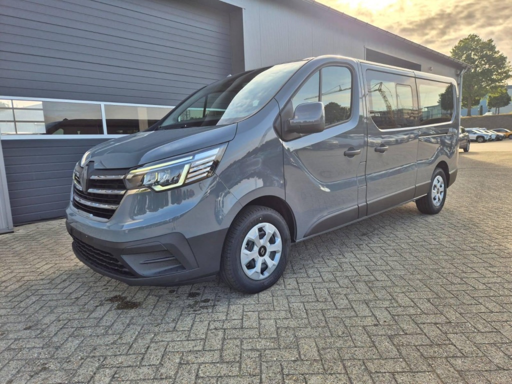 RENAULT Trafic Evolution 2.0 Diesel 150hp auto - ref: 7-43512 - Photo 1