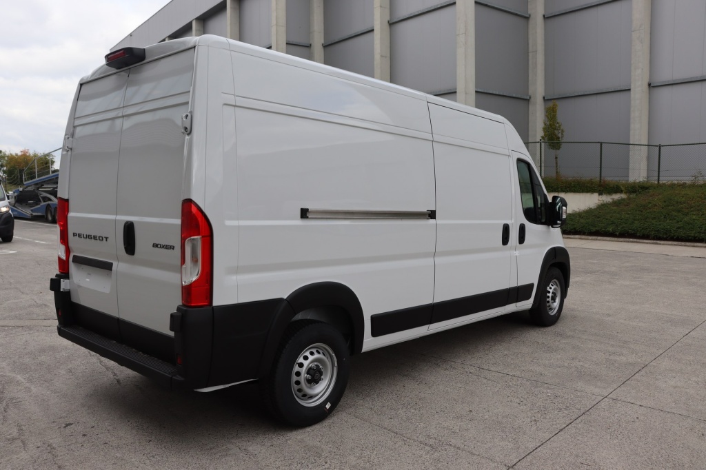 PEUGEOT Boxer 435 L3H2 2.2 BlueHDi 180 S&S EAT8 - ref: 7-43703 - Photo 7