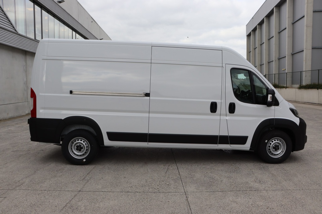 PEUGEOT Boxer 435 L3H2 2.2 BlueHDi 180 S&S EAT8 - ref: 7-43703 - Photo 8