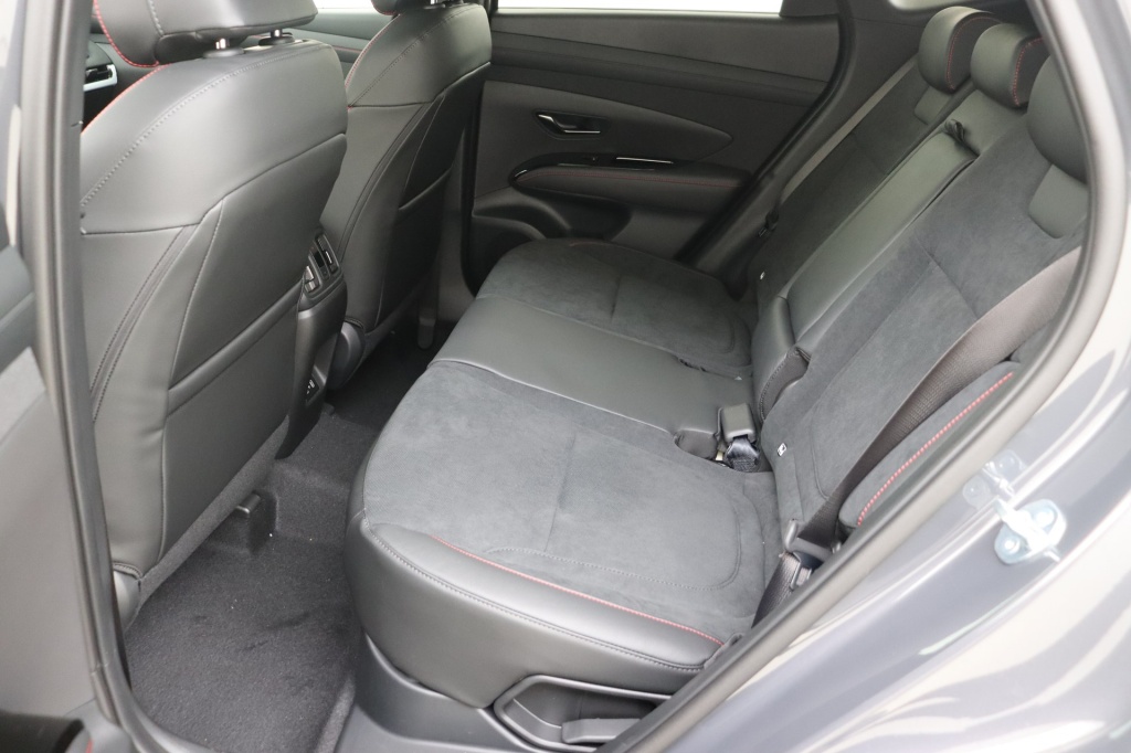 HYUNDAI Tucson Feel N-line 1.6 T-GDi HEV 239 hp 6AT - ref: 7-44147 - Photo 16