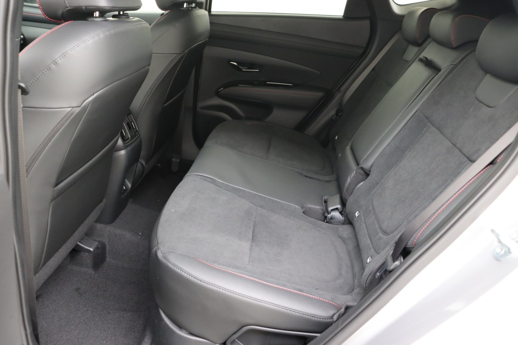 HYUNDAI Tucson Feel N-line 1.6 T-GDi HEV 239 hp 6AT - ref: 7-44172 - Photo 16